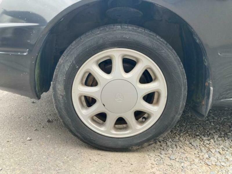 COROLLA LEVIN