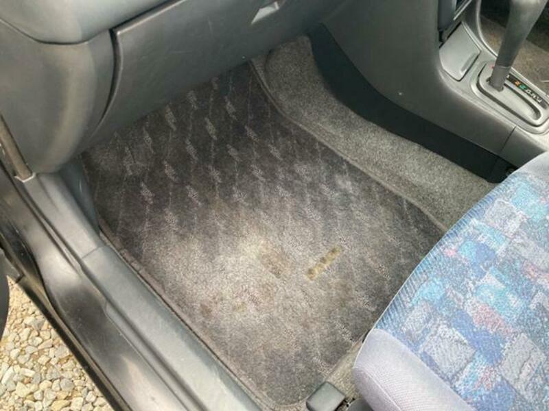 COROLLA LEVIN