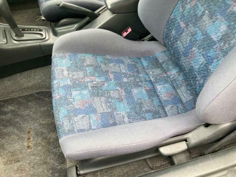 COROLLA LEVIN