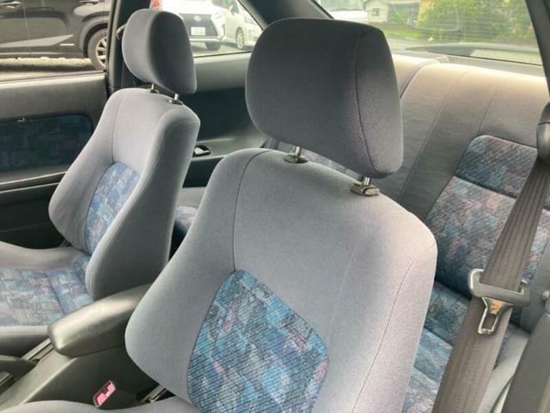 COROLLA LEVIN