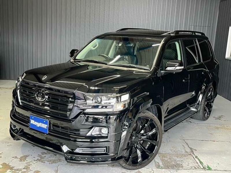 LAND CRUISER
