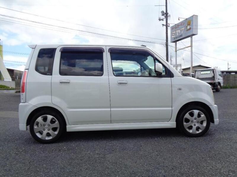 WAGON R