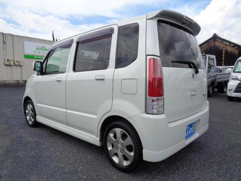 WAGON R