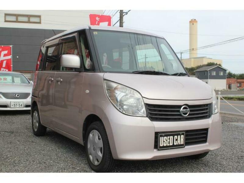 NISSAN ROOX