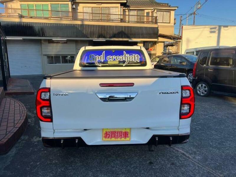HILUX