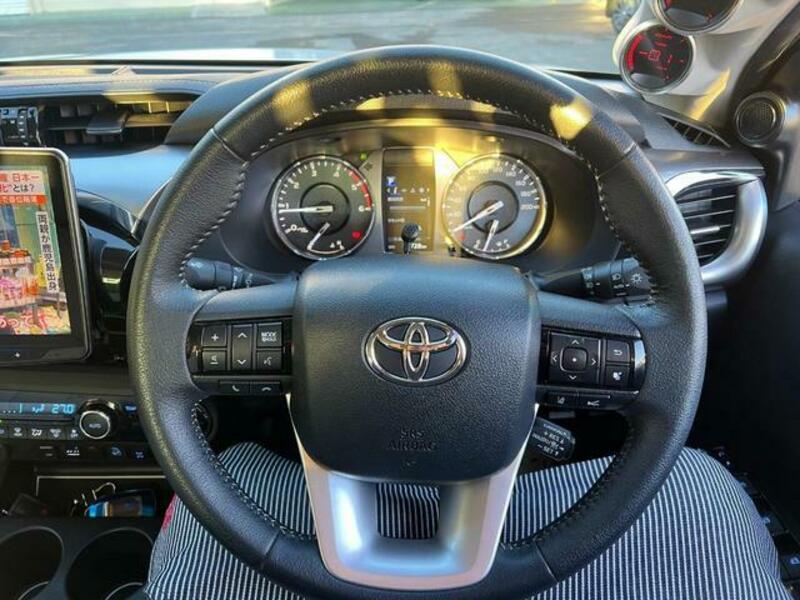 HILUX