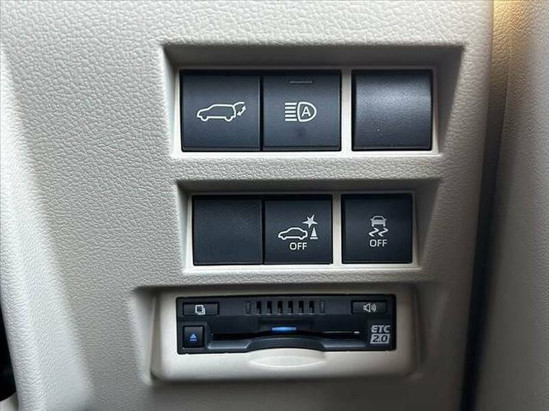 LAND CRUISER