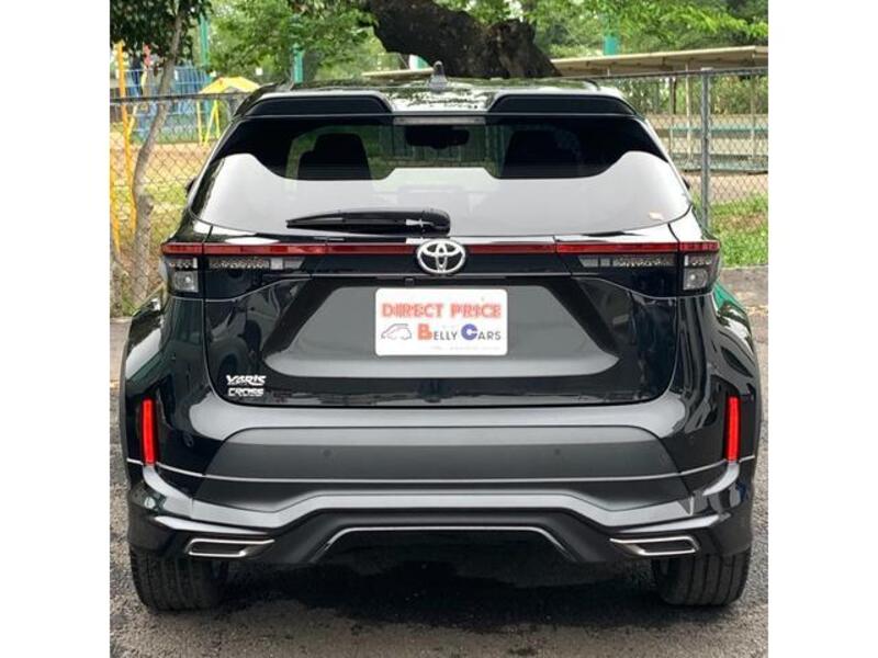 YARIS CROSS