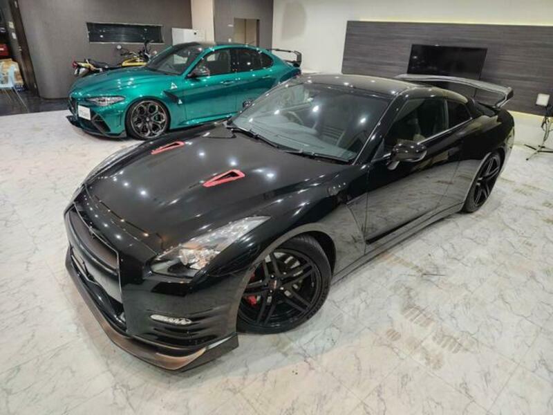 GT-R