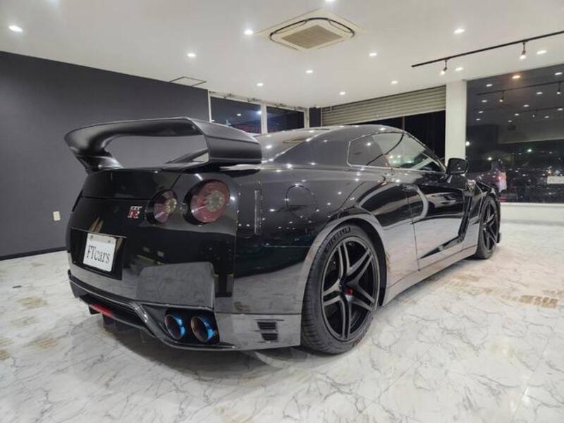 GT-R