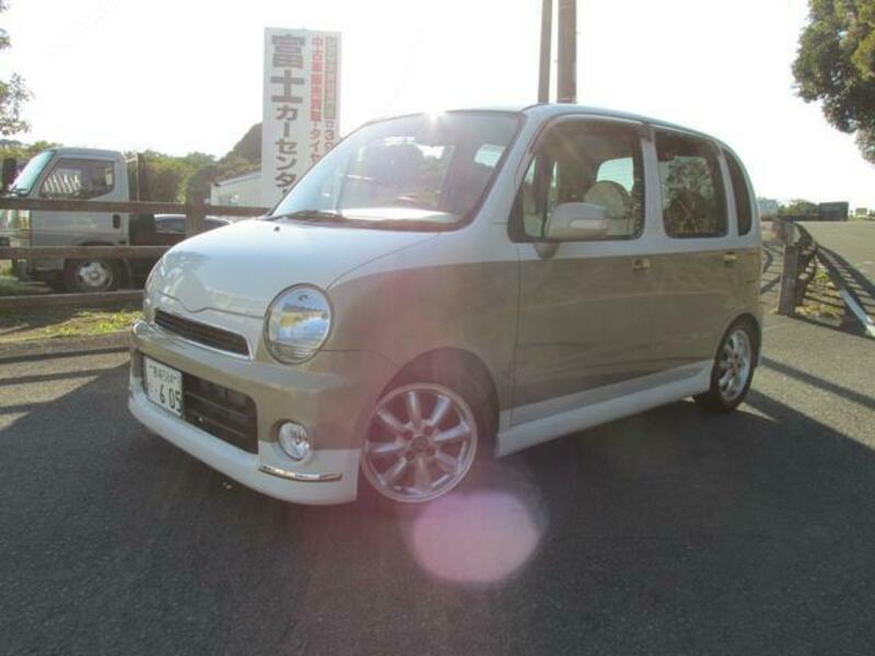 DAIHATSU MOVE LATTE
