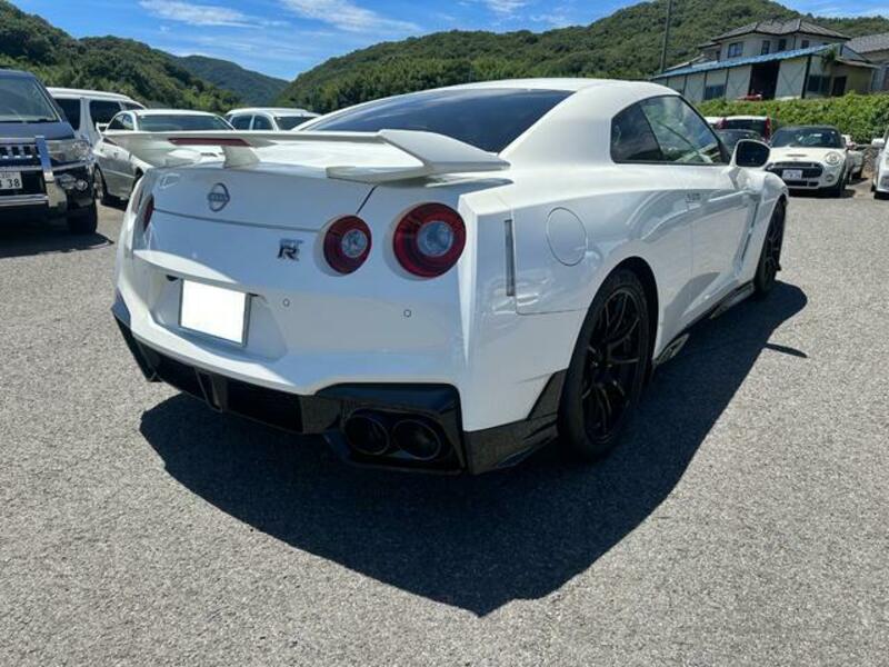 GT-R