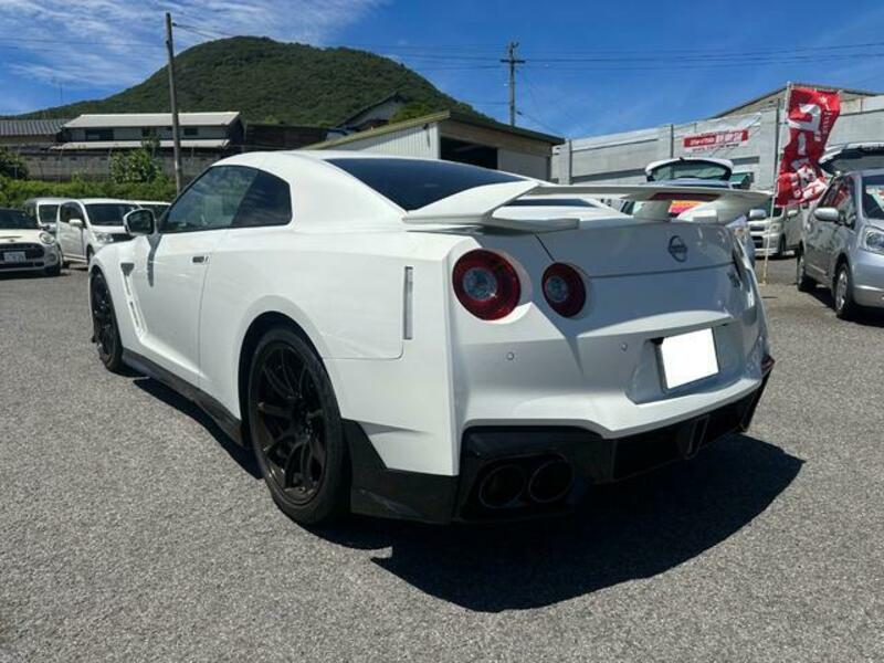 GT-R