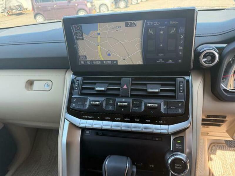 LAND CRUISER