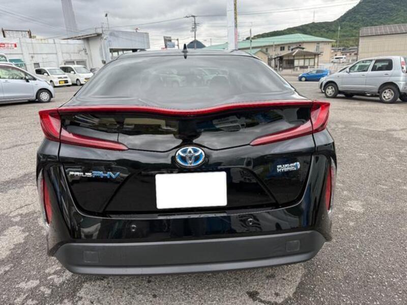 PRIUS PHV