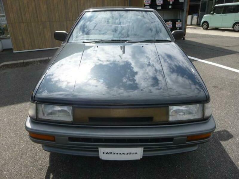 COROLLA LEVIN