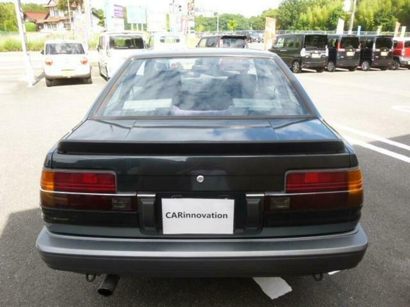 COROLLA LEVIN