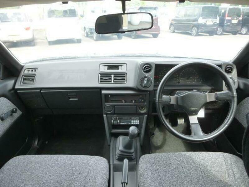 COROLLA LEVIN
