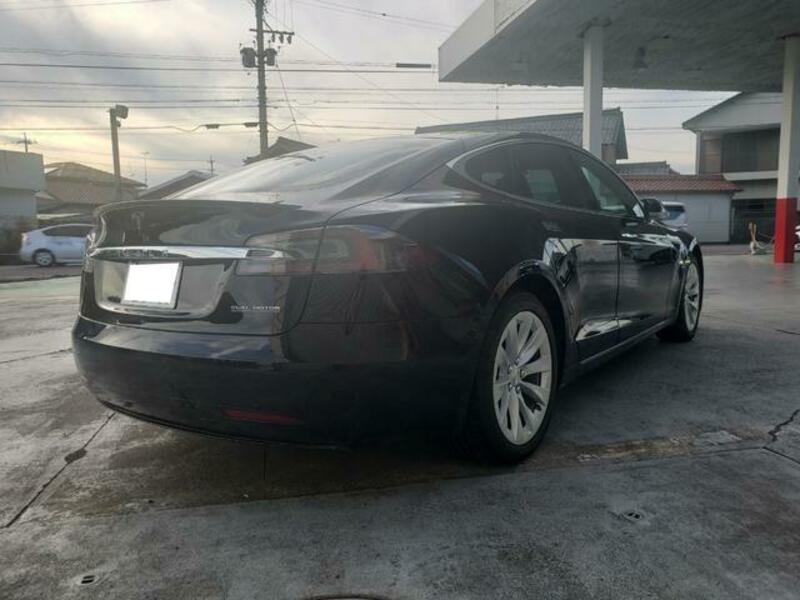 MODEL S