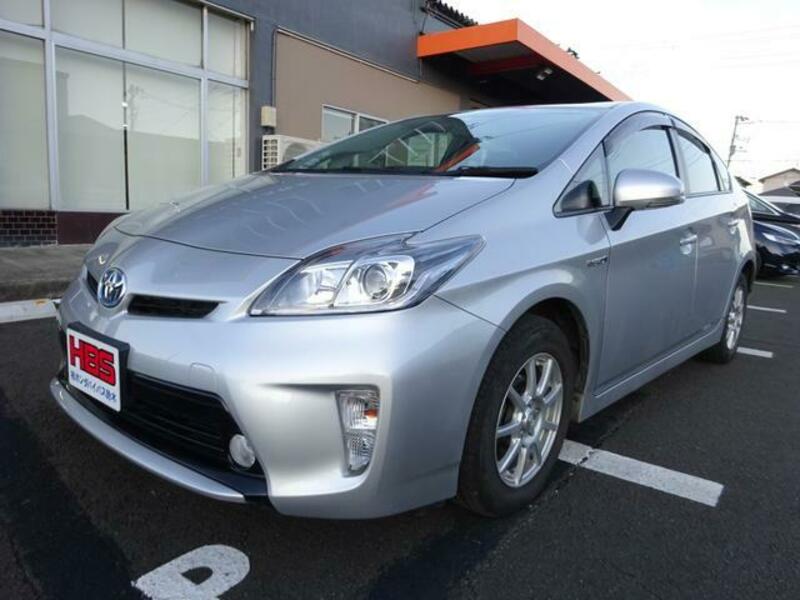 TOYOTA PRIUS