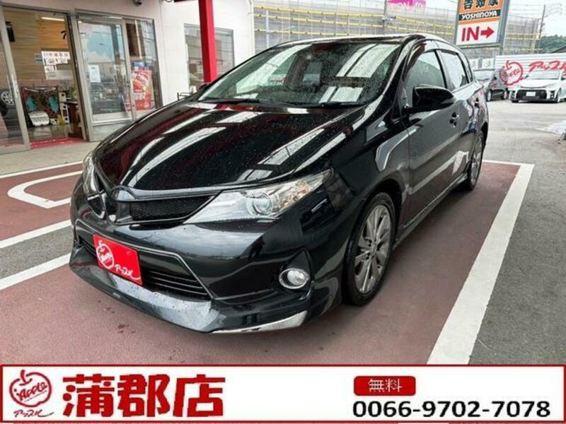 TOYOTA AURIS