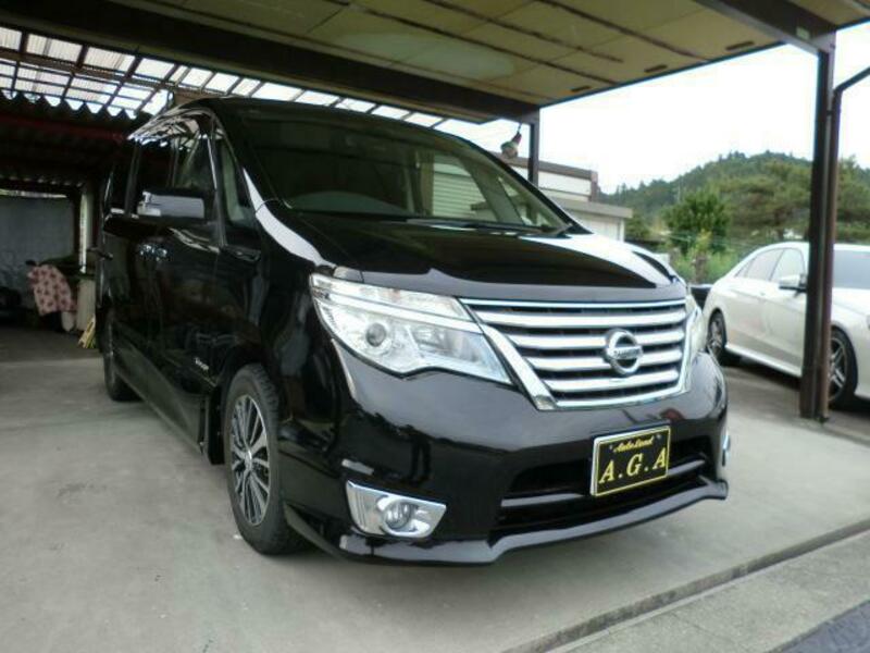 NISSAN SERENA