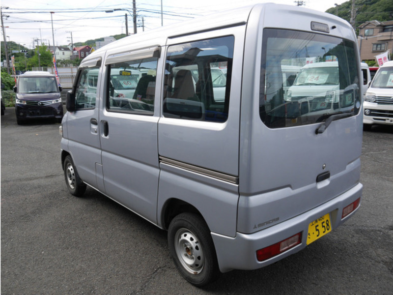 MINICAB VAN