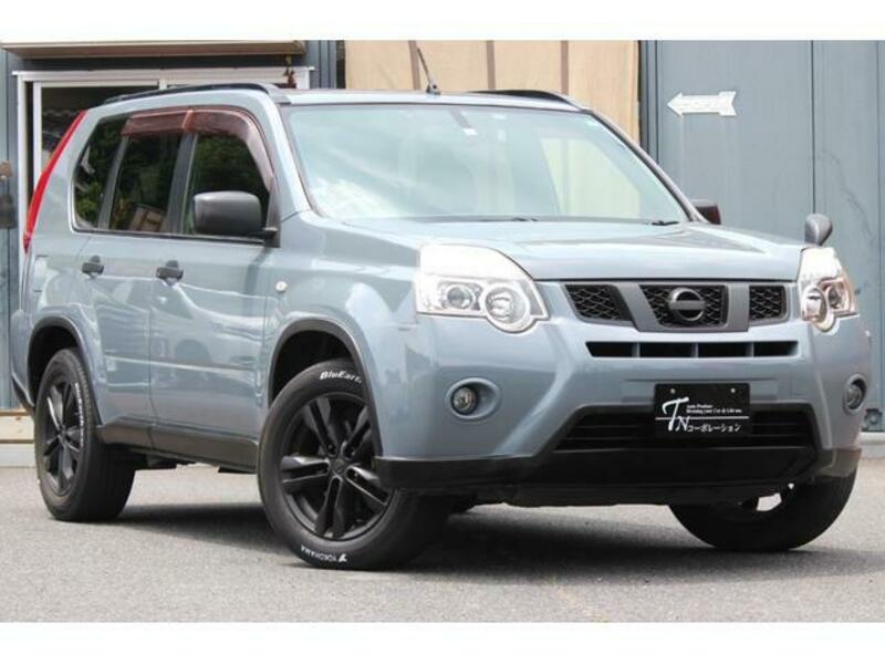 X-TRAIL
