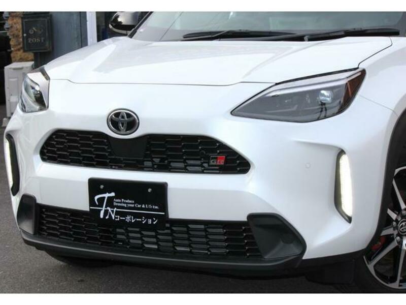 YARIS CROSS