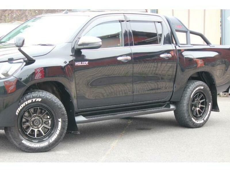 HILUX