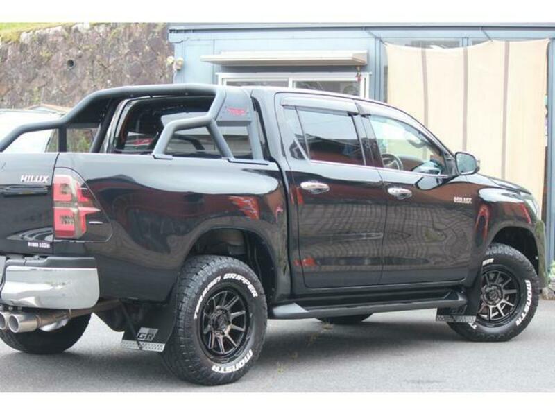 HILUX