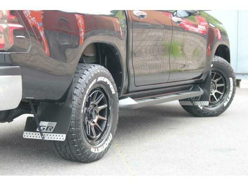 HILUX