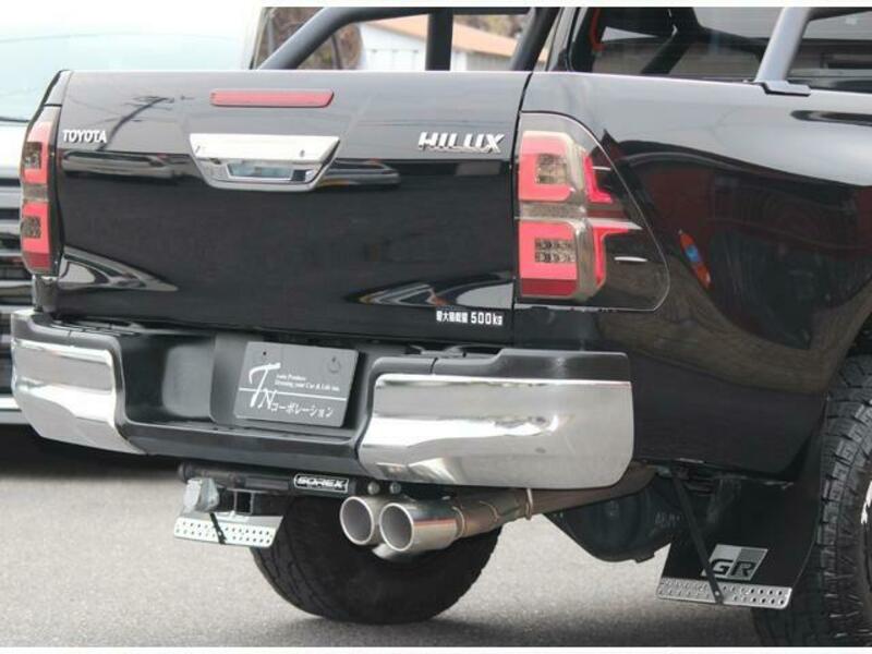 HILUX