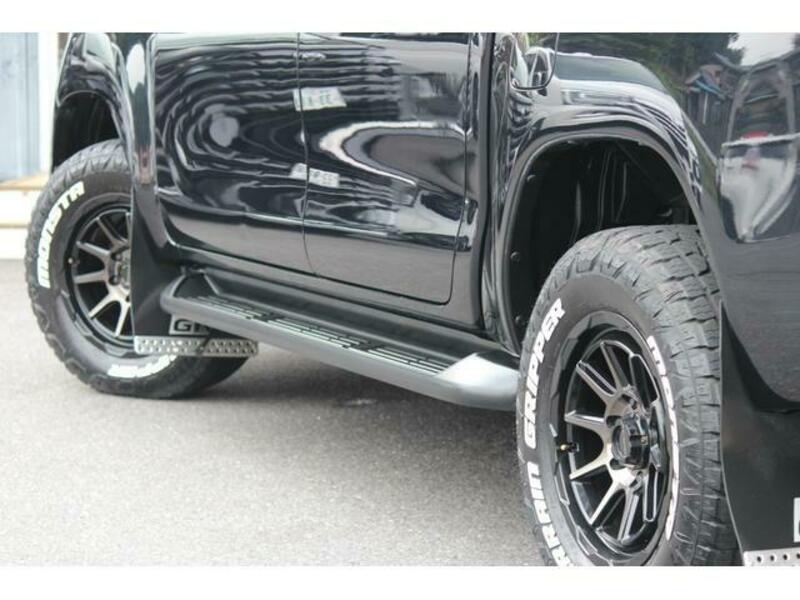 HILUX