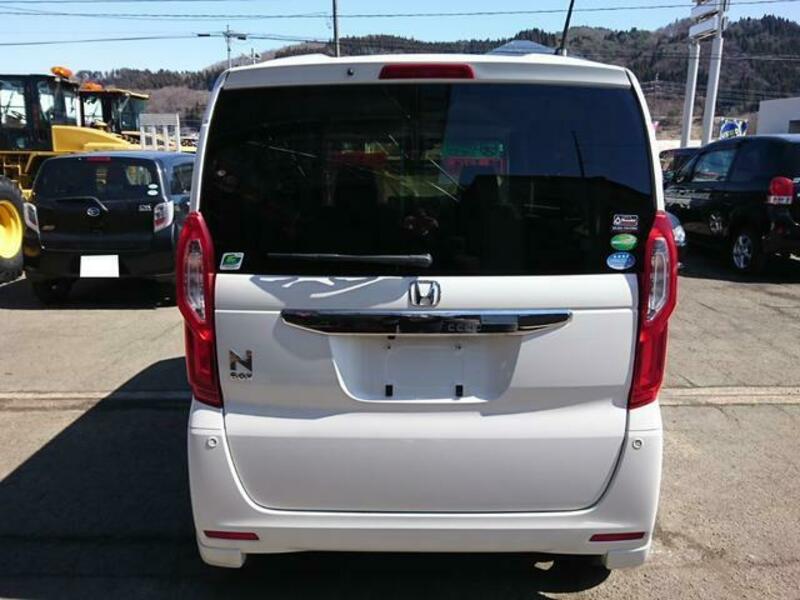N BOX