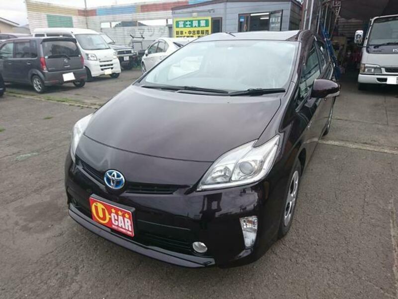 TOYOTA PRIUS