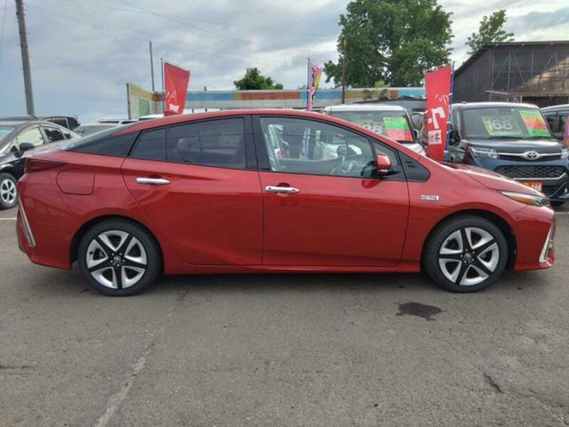 PRIUS PHV