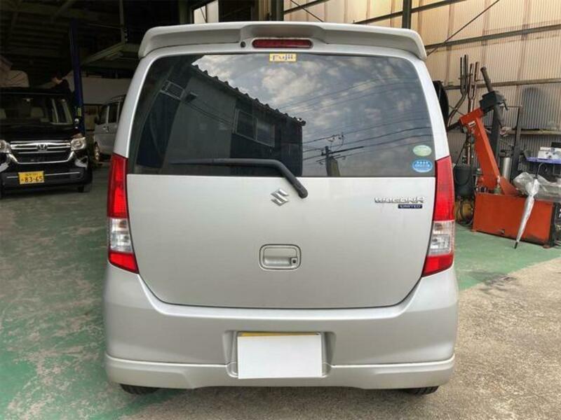 WAGON R