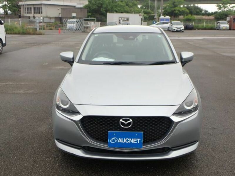 MAZDA2