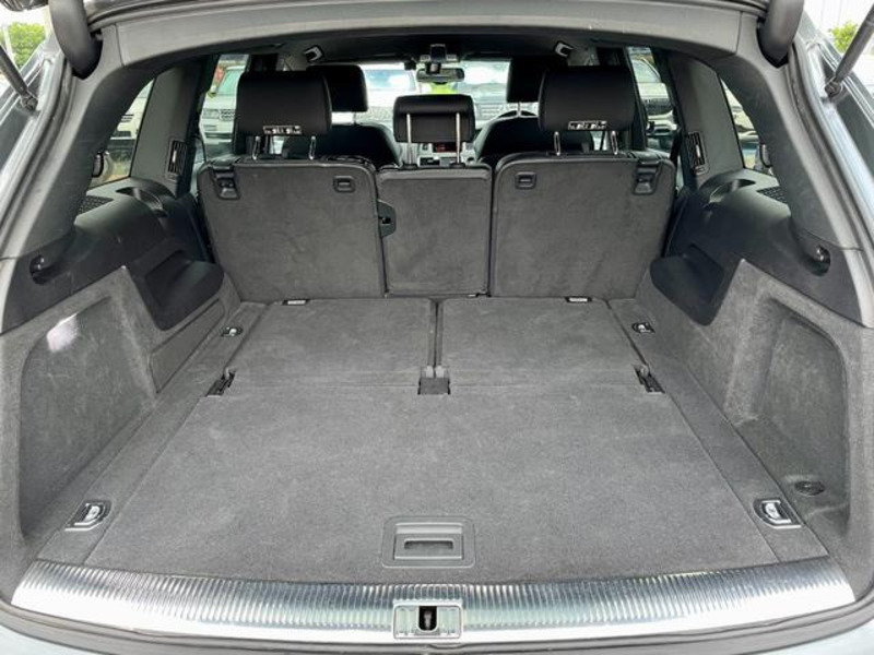 Q7