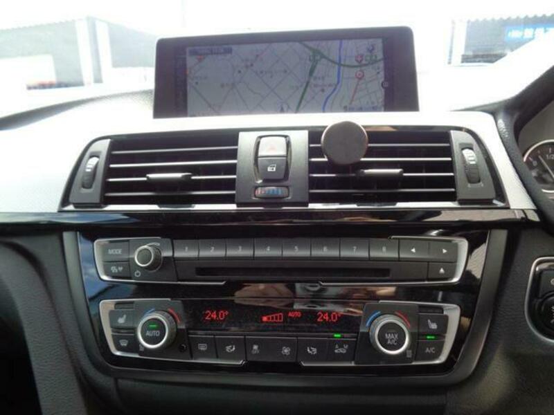 4 SERIES