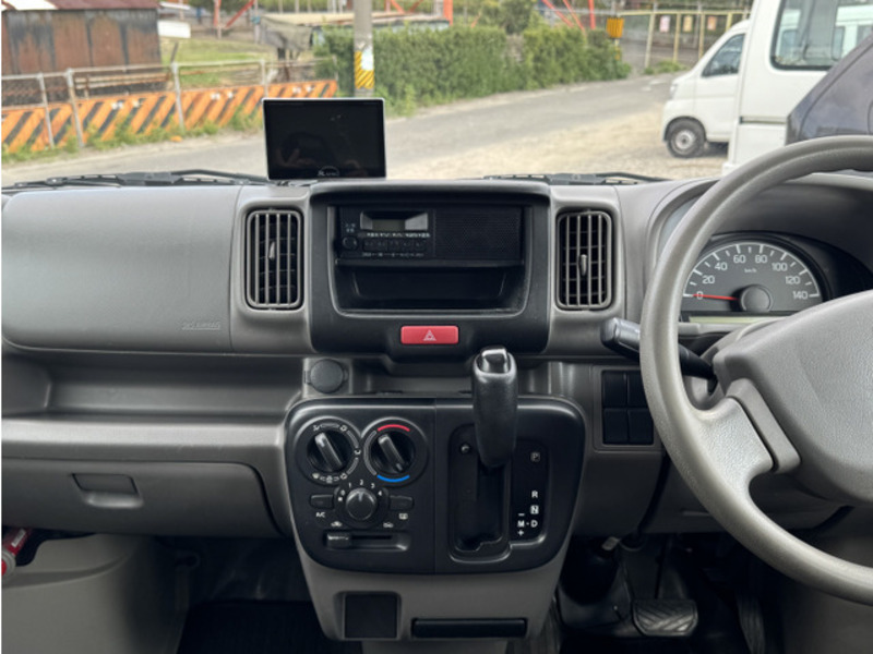 MINICAB VAN