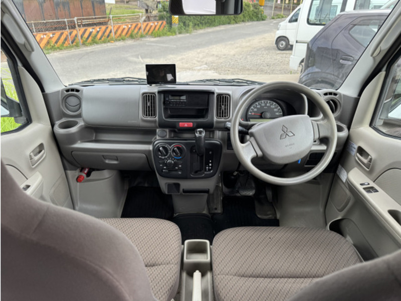 MINICAB VAN
