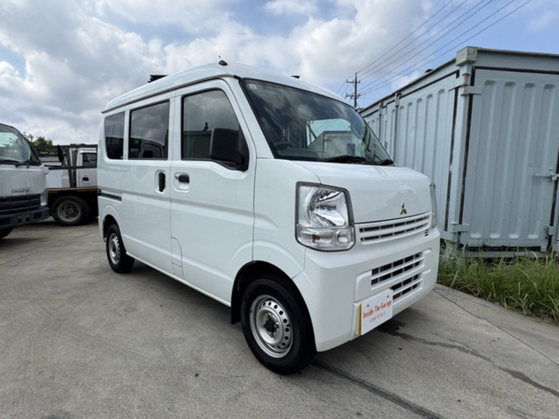 MINICAB VAN