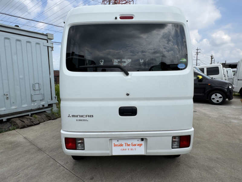 MINICAB VAN