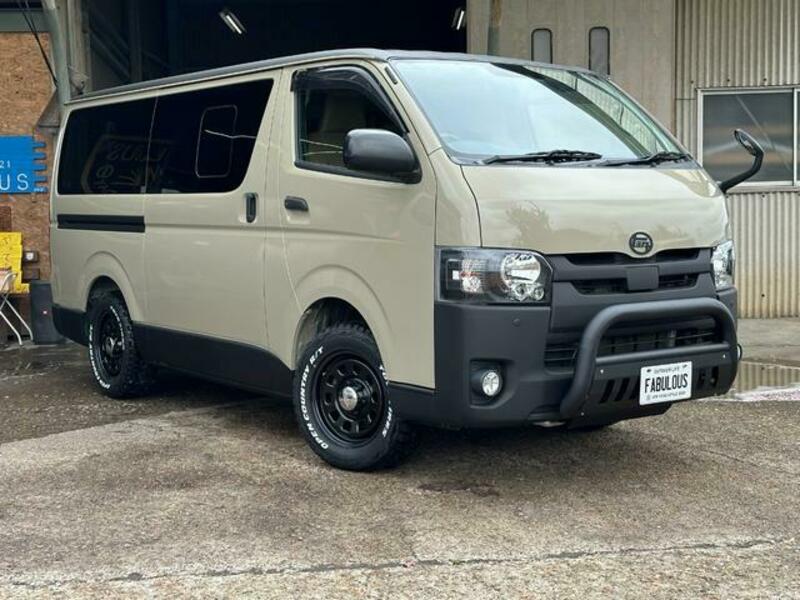HIACE VAN