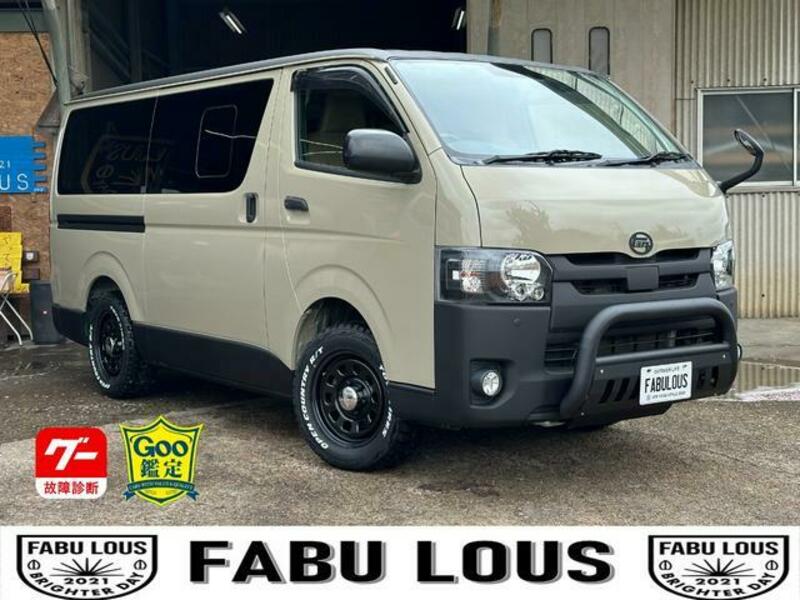 TOYOTA HIACE VAN