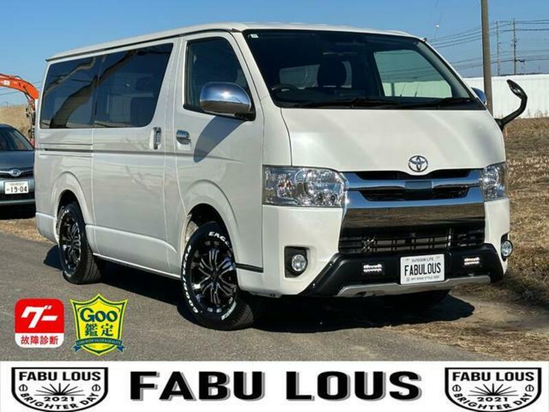 TOYOTA HIACE VAN