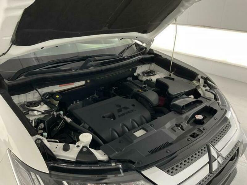 OUTLANDER
