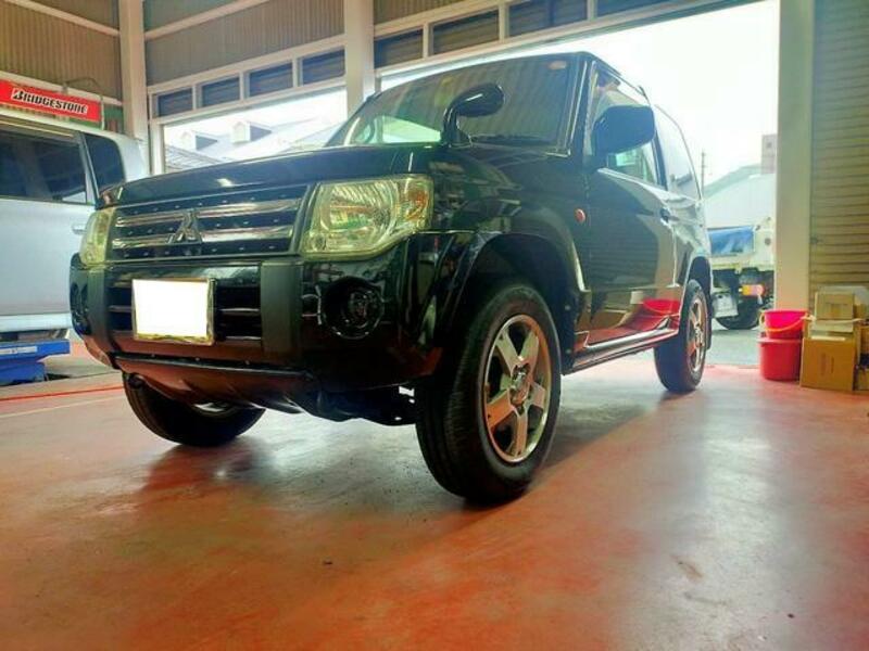 MITSUBISHI PAJERO MINI